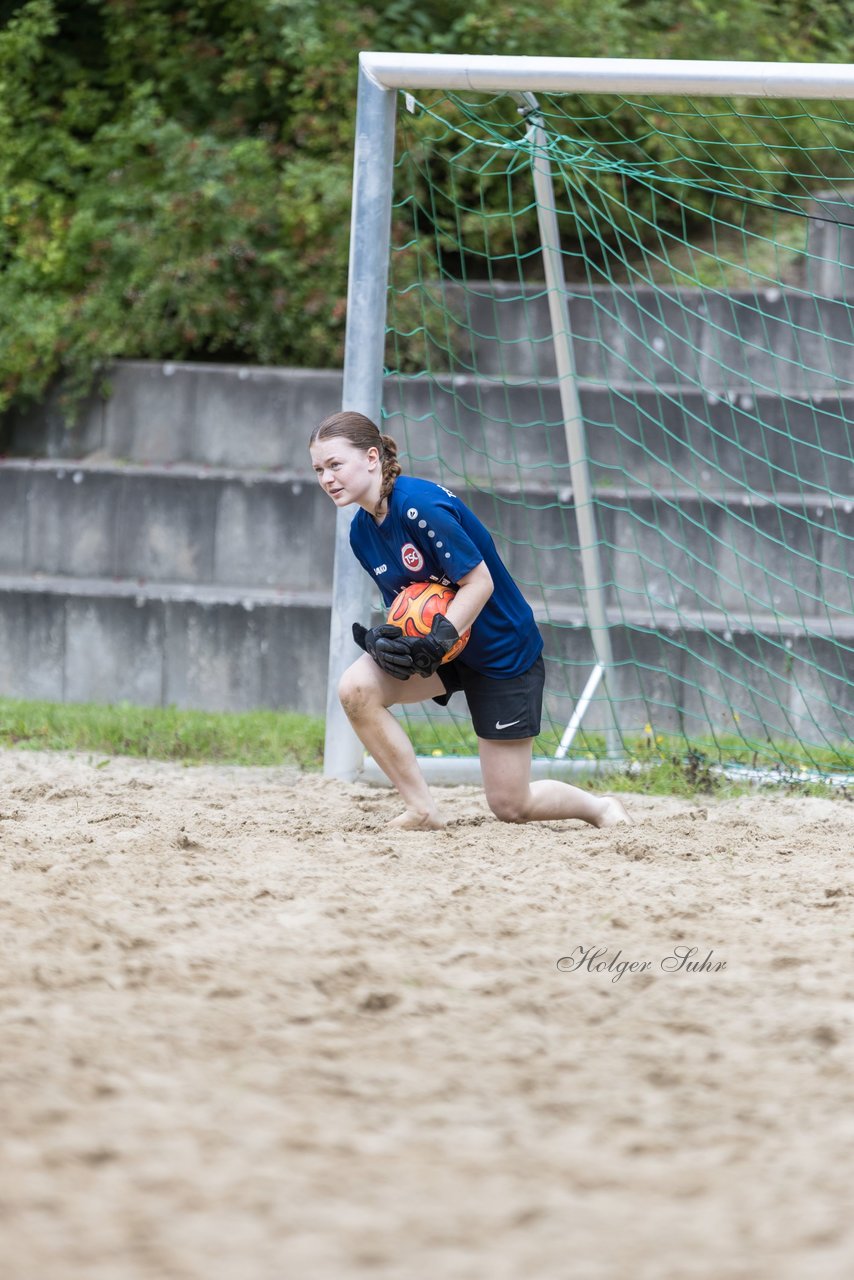 Bild 75 - wBJ/wCJ Beachsoccer Cup